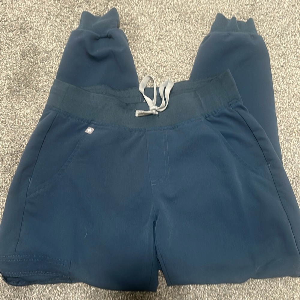 FIGS high waisted jogger scrub joggers